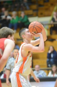 Jake Mangas led the Tigers with 15 points Tuesday night.