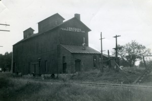 This photo provided by Doug Smith was taken in the 1950s of the original Leesburg grain elevator. (Photo provided)