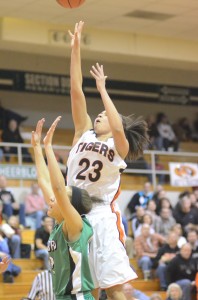 Jennifer Walker-Crawford will look to help lead No. 8 Warsaw to a semi state championship at home on Saturday evening.