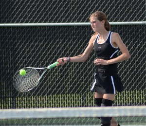 Senior Lindsay Sciarra won 6-0, 6-0 at No. 3 singles Friday night for champion Warsaw.