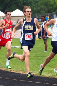 Robert Murphy of Warsaw took third place in the 800 Saturday.