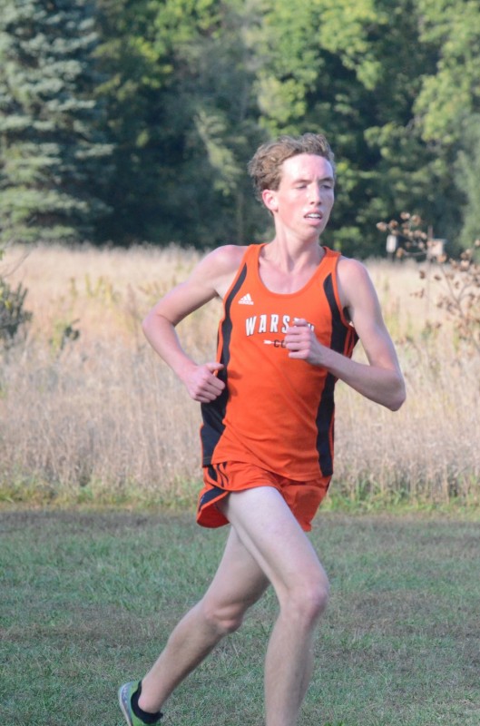 Nick Bergen continued a stellar season for Warsaw Tuesday by placing third overall in NLC wins over Concord and Plymouth.