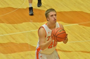 Nate Pearl takes and makes one of his seven free throws in the second half.