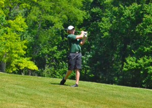 Sophomore Jeffrey Moore was the lone Warrior to make the cut for Thursday's regional.