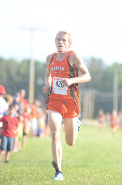 Warsaw's Owen Glogovsky heads home as the individual champion in the Tiger Invitational.