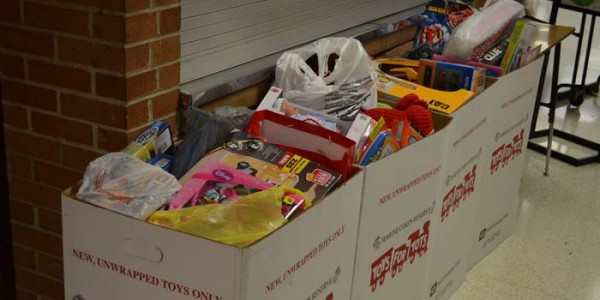 susie-mcentire-warsaw-toys-for-tots