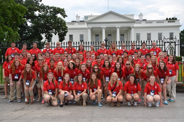 The 2014 Electric Cooperative Youth Tour poses for a picture in front of the white house.