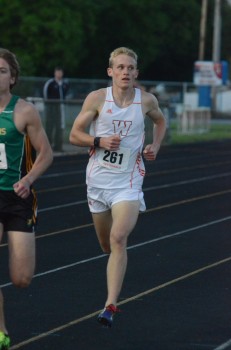 Owen Glogovsky won the 1,600 for the Tigers.