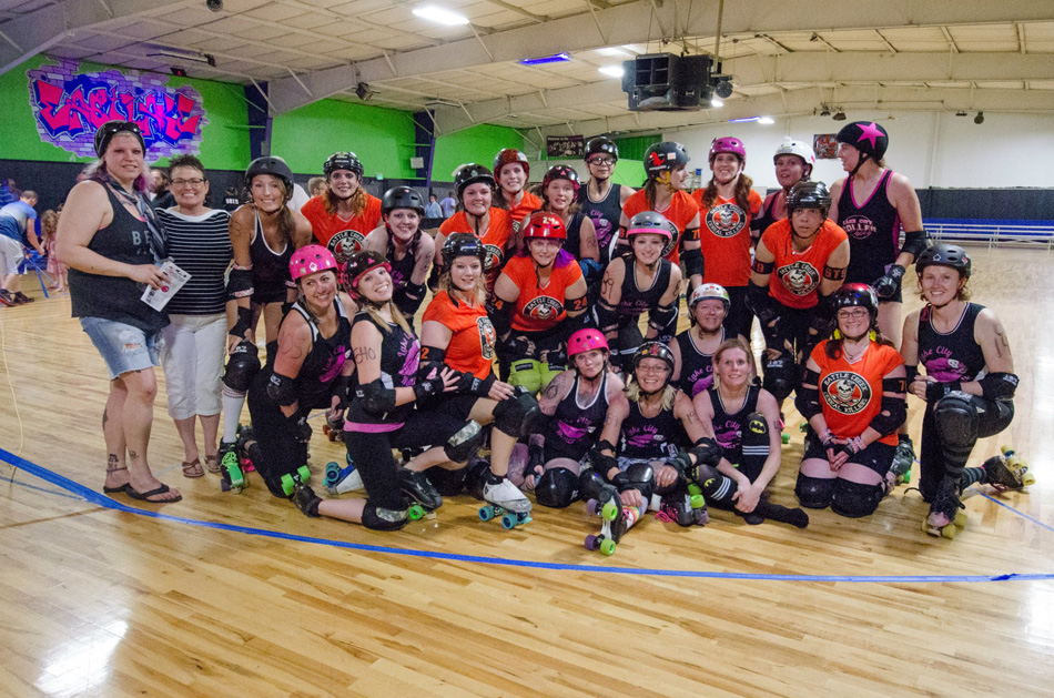 The Lake City Roller Dolls beat the Battle Creek Cereal Killers 183-150 Saturday at the Dollhouse in Warsaw. Both teams came together for a combined group photo following the bout. (Photos courtesy of Andy Kerr)