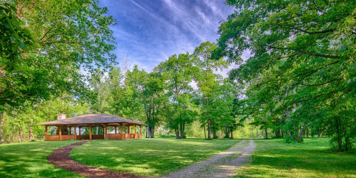 Ruddell Pavilion hosts many Wawasee Area Conservancy Foundation’s educational programs, including some of the Lake Talk and Eats sessions. (Photo by Larry Baumgardt)