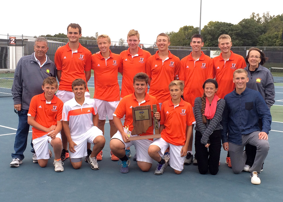 Warsaw won its fourth straight sectional championship by beating Wawasee, 5-0, Friday at the Warsaw Boys Tennis Sectional.