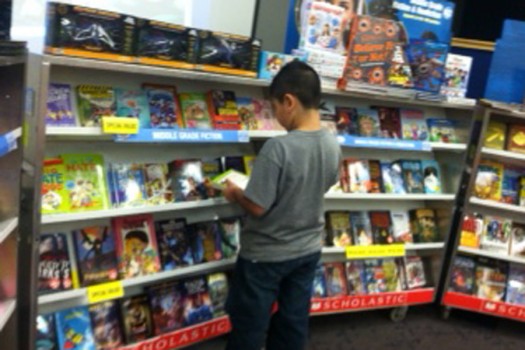 Mario-Picking-out-books-2