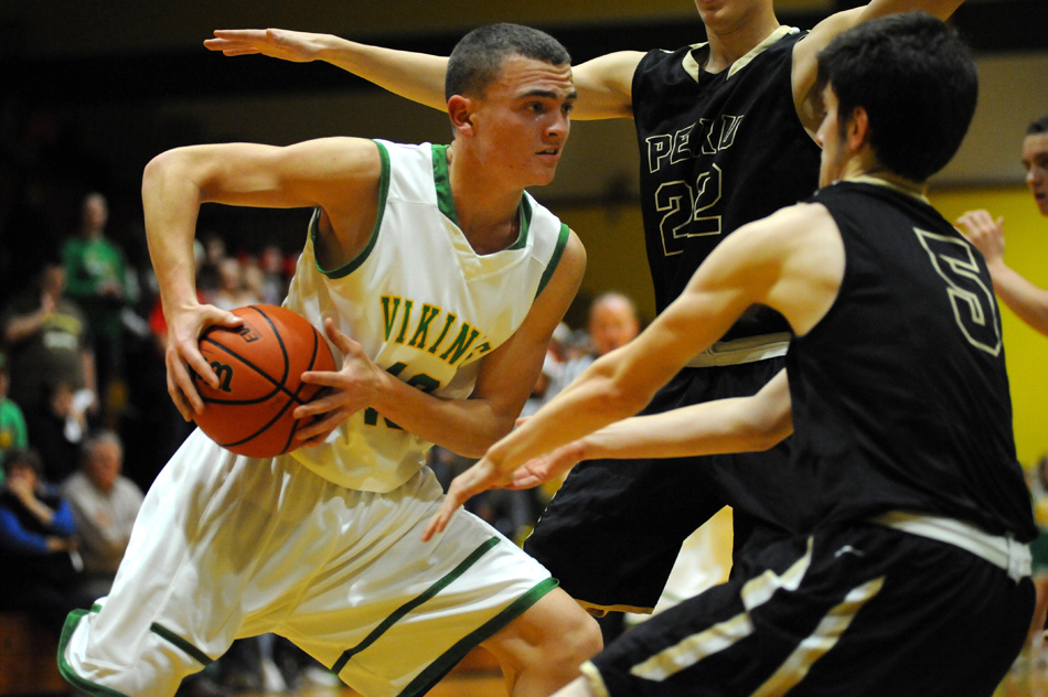 Jarod Duzenbery of Tippecanoe Valley looks for room to work against Peru Tuesday night. (Photos by Mike Deak)