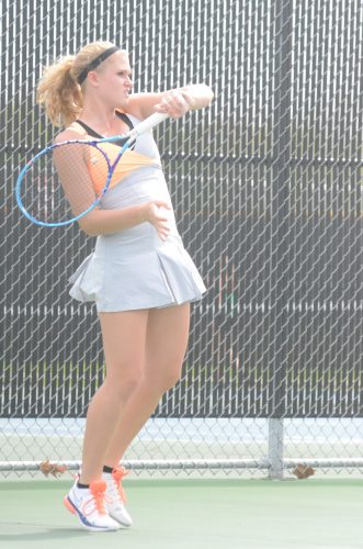 Liza Lewis posted an impressive win at No. 1 singles for Warsaw Wednesday in the NLC Tournament.