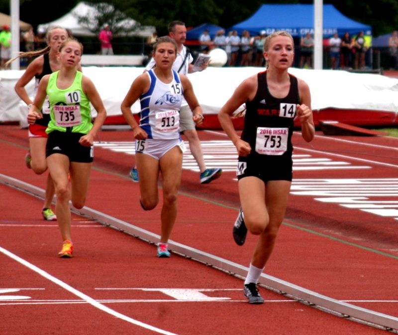 Mia Beckham competes in the 1,600. She was 11th in the event and also finished 20th in the 3,200.