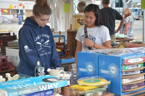 Antique hunters were on the prowl during the North Webster Dixie Days Festival & Art Fair on July 30, 2016.