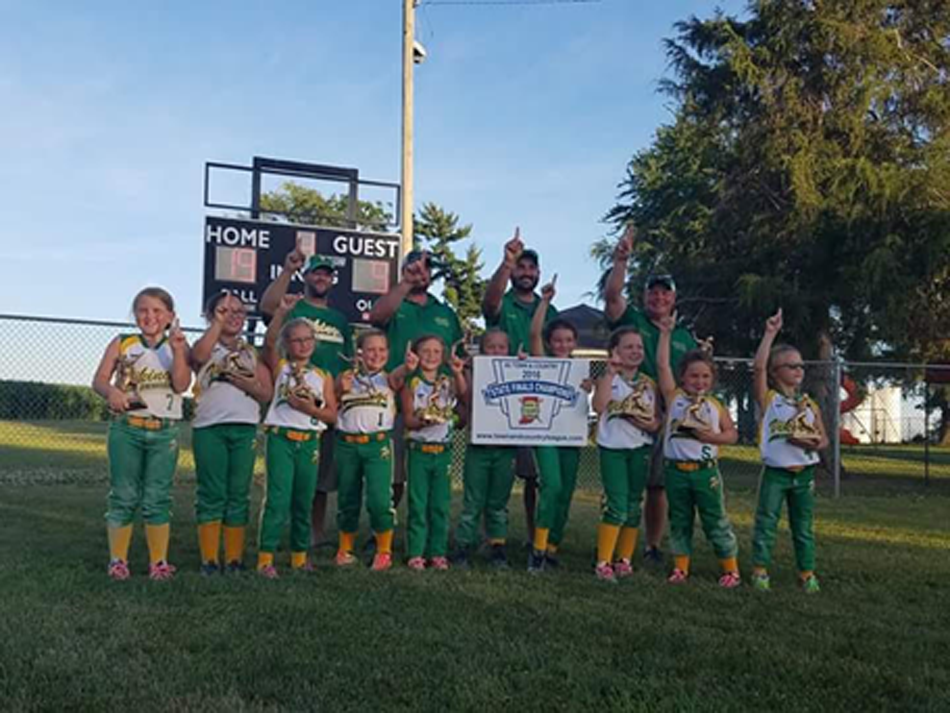 Lucinda Ruff, Kacie Davis, Anna Bradley, Elise Smith, Malaynie Costello, Payton Kohler, Abby Gustaf, Daylynne Bussard, Bayleigh Sleeth, Sami Gustaf Back Row(L to R) Eric Kohler, Joe Gustaf, Zach Davis, Dan Thompson