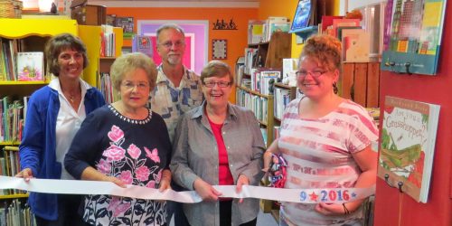 Karen Francis, Orie Meridith, Tim Croy, Rita Simpson, all of the Mentone Chamber of  Commerce and owner, Maddie Anweiler. (Photos Provided)