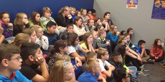 Fifth graders at Leesburg Elementary learn 'sheep to wool'