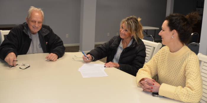 North Webster Town Council Signs Salary Ordinance, Encumbrance