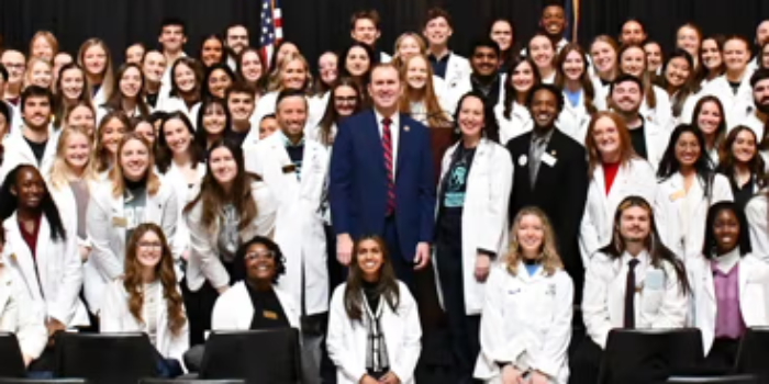 Bill Removing Pharmacist Licensing Requirements Passes Senate