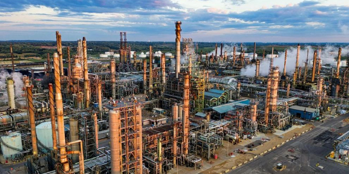 Trump Floats USMCA Exit; Midwest Motorists, Refineries Could See Hardship