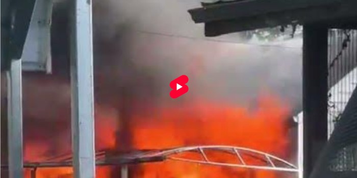 Fire destroys 1957 wooden boat