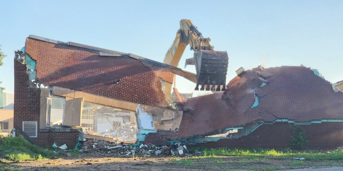 Old Milford School comes down